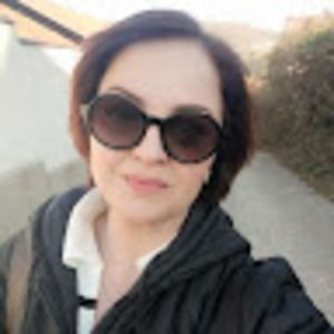 Meet your Posher, Lela